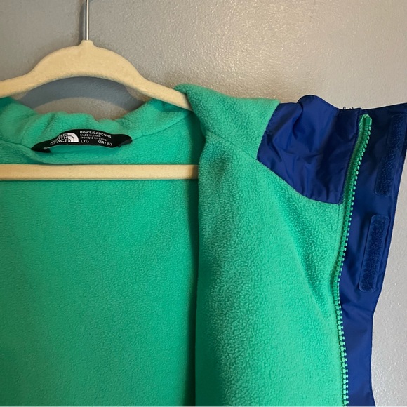 North Face DryVent Jacket - Picture 6 of 7